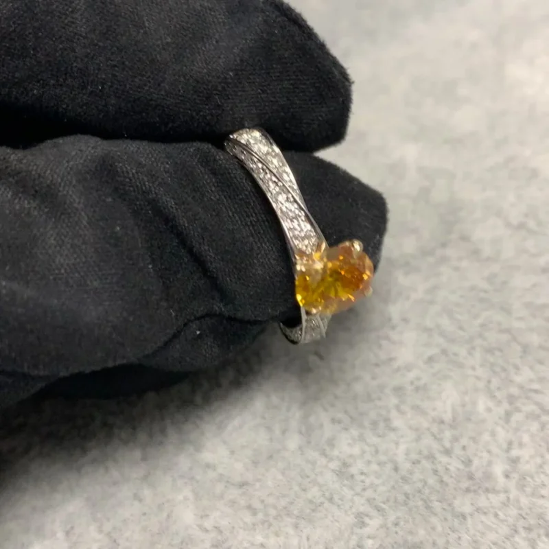 White Gold Yellow Diamond Oval Ring 1.25ct - Image 4