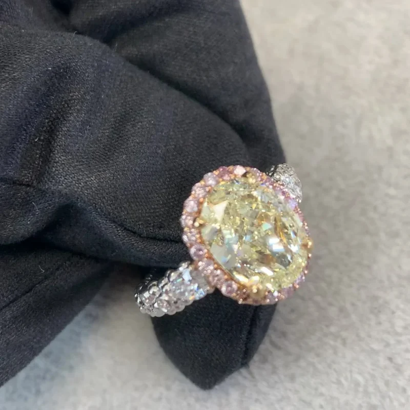 White & Yellow Gold Oval Diamond Ring 3.72ct VVS - Image 5